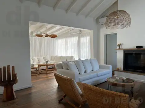 Casa en Chacras del Paraná