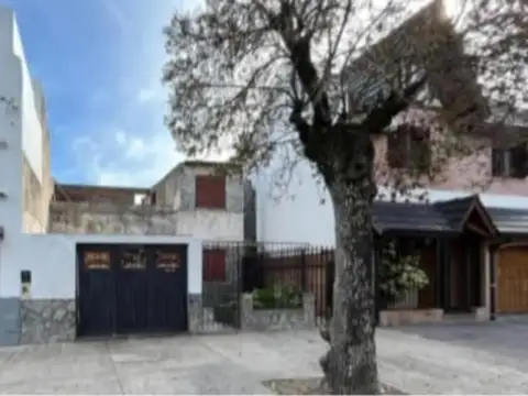 Depto Tipo Casa en Venta en Monte Castro, USD 140.000