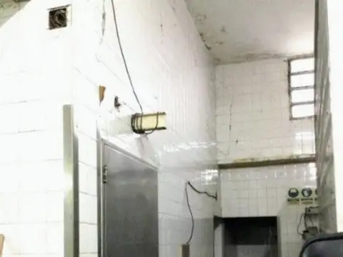 VENTA de GALPON CON CAMARAS FRIGORIFICAS- BARRIO LA FLORIDA