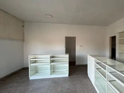 Local en Venta 48 años