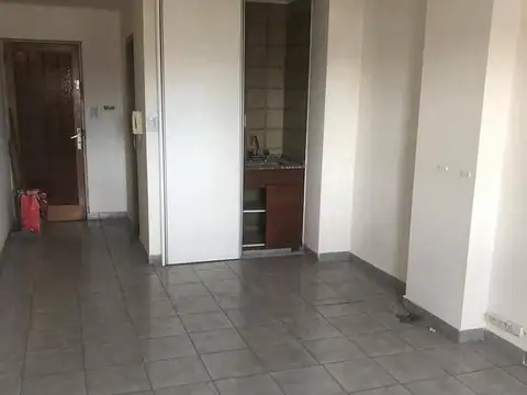 Oficina en Alquiler 50 años