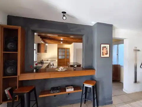 VENTA DE GRAN CASA EN Bº RANCHOS DE LA MERCED