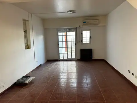 Depto Tipo Casa en Venta de 4 dormitorios