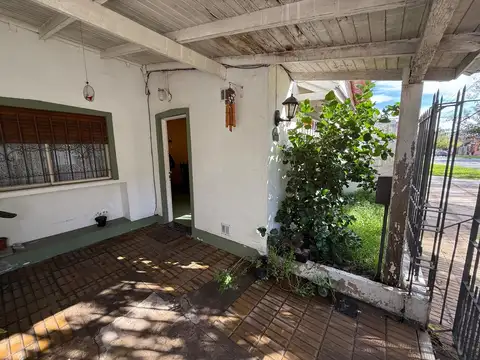 CASA APTA A CREDITO 4 AMB CON GARAGE  