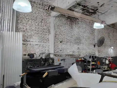 Galpon en Venta en Avellaneda, USD 72.000