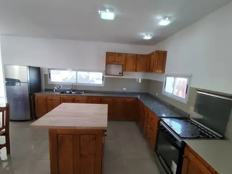 Casa en Venta en Pilar del Este - Santa Lucia, USD 219.000
