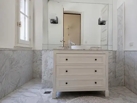 Departamento 5 ambientes con 3 baños
