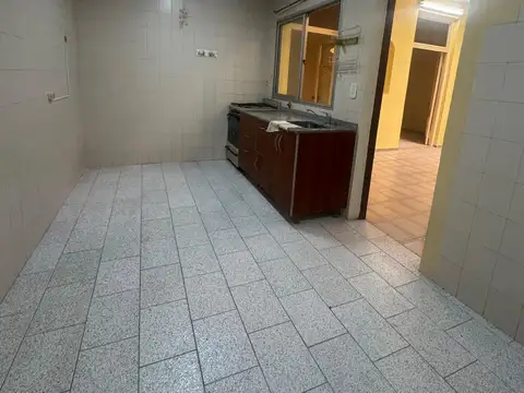 Depto Tipo Casa en Venta 60 años