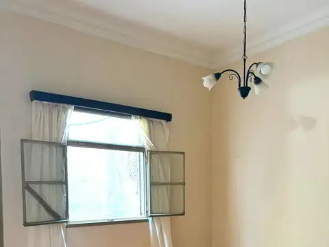 alsina 3200, Piso 1ro