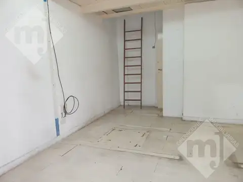 Local en Venta 30 años