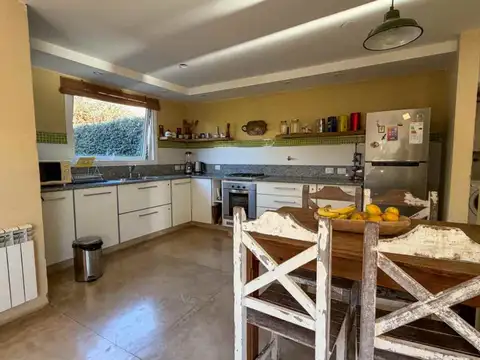 CASA 3 DORM EN BARRIO UNCAS - TANDIL