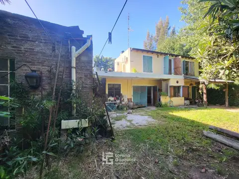 Casa en Venta con dos lotes