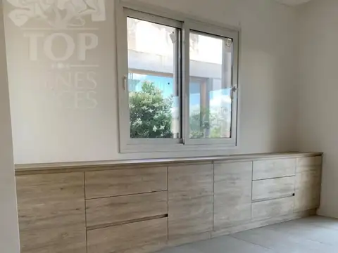 Casa en Alquiler en Laguna Grande, USD 3.300