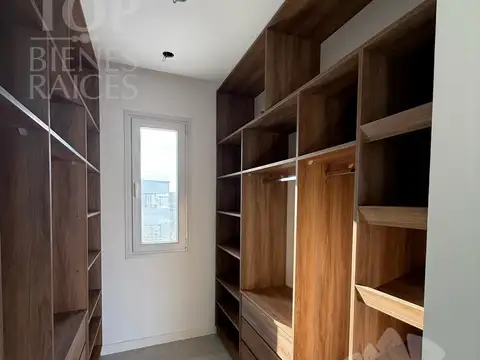 Casa en Alquiler en Laguna Grande, USD 3.500