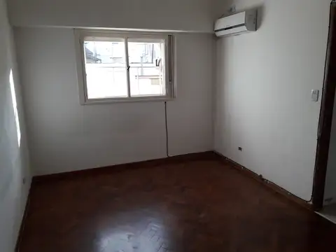 Felipe Vallese 3700, Piso 2