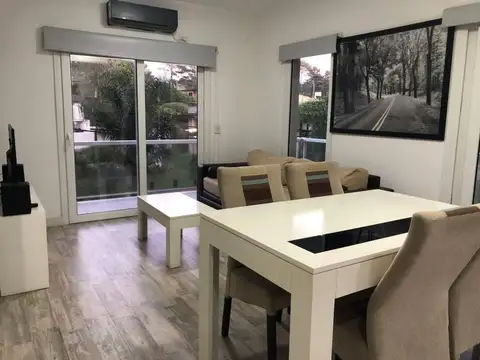 Valeria del Mar| Marina Hubac 311  dept 1A