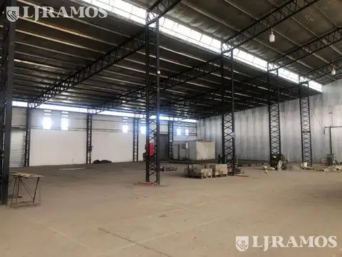 Av Antartida Argentina  al 3100