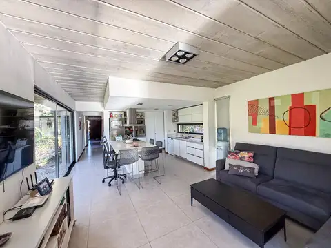 Venta de casa 5 ambientes en bella vista