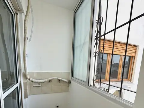 Venta departamento de 2 ambientes apto credito en zona comercial - Villa Lugano