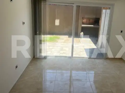 Depto Tipo Casa en Venta 4 años
