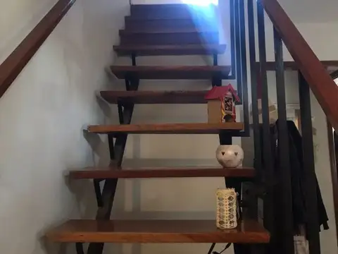 Depto Tipo Casa 3 ambientes con 2 baños