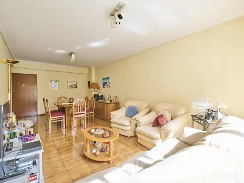 Departamento en Venta en Flores, USD 269.000