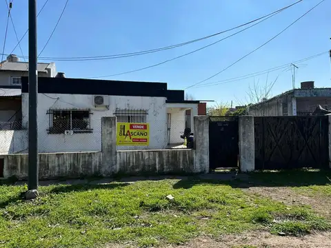 Excelente propiedad a cuadras de la estación de Glew