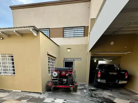 34 e/ 147 y 148 2600