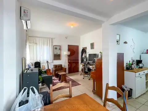 Depto Tipo Casa en Venta 50 años
