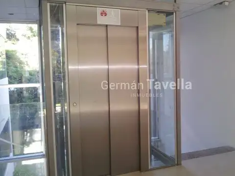 Exclusiva oficina 100 m2. en venta en Bureau Leloir.