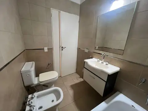 Venta Monoambiente divisible con balcón en Almagro