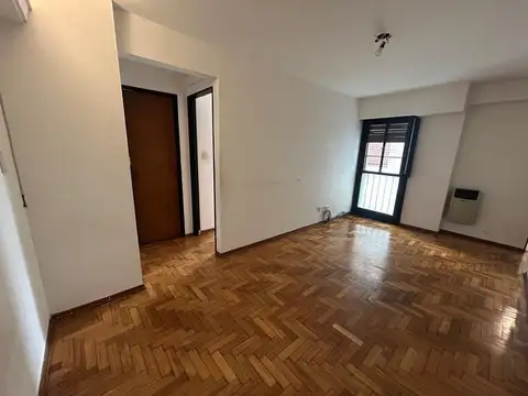 Departamento en Venta en Parque Chacabuco, USD 68.000