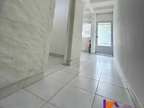 LOCAL COMERCIAL / OFICINA EN ALQUILER – CALLE SIMÓN BOLÍVAR 582