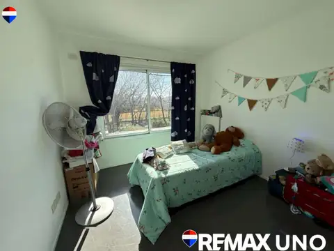 Casa en Alquiler con 1 cochera