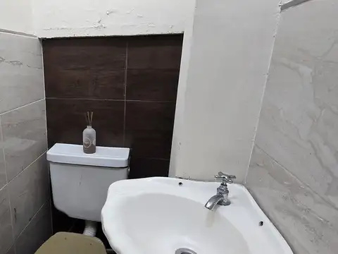 VENTA CASA 4 AMBIENTES LINIERS - EL CARDENAL 6900
