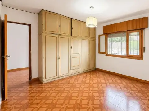 Casa en Venta en Garin, USD 112.000