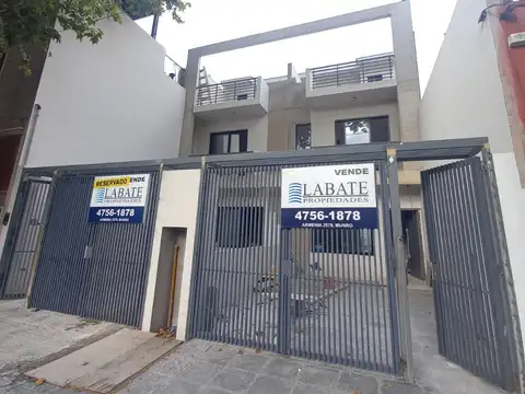 Casa en Venta con 1 cochera