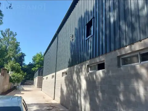 Alquiler Imponente Galpon Industrial  a estrenar con Oficinas (700 mtrs2)