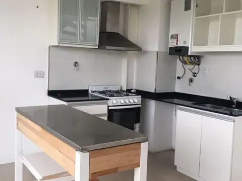 Cnl Isidro Suarez 900, Piso 2
