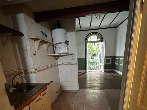 Segurola 3200, Piso 1