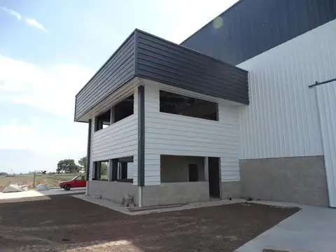 Galpon en Alquiler en Alvear, $ 100