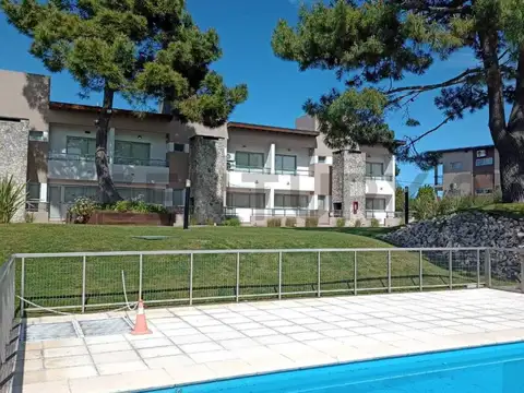 Departamento 2 Amb Amoblado C/ Coch En Venta En Las Gaviotas