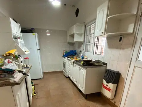 Casa Estilo Americana / Varios Ambientes APTA CREDITO