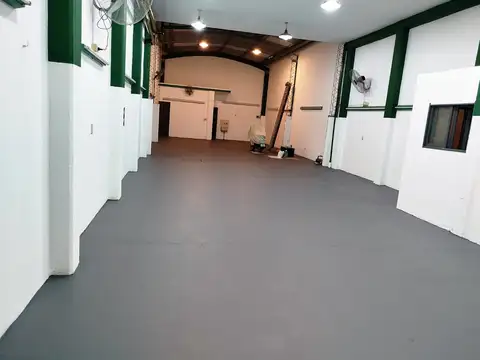 Alquiler  - galpon deposito - 166m2