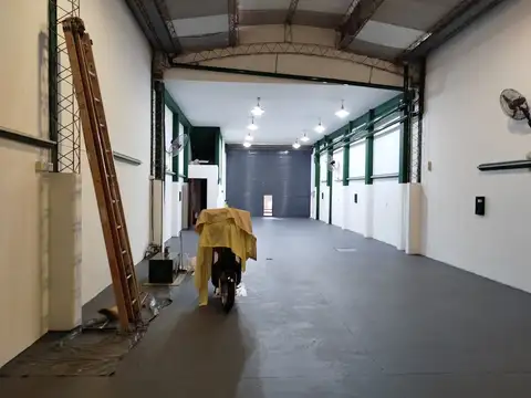 Local en Alquiler en Nuestra Señora De Lourdes, $ 2.800.000