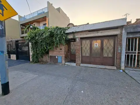 PH. AL FRENTE C/ COCHERA EN VENTA VILLA LUGANO