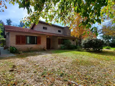 RESERVADA!! Casa en Club de campo Los Quinchos - Foto 0