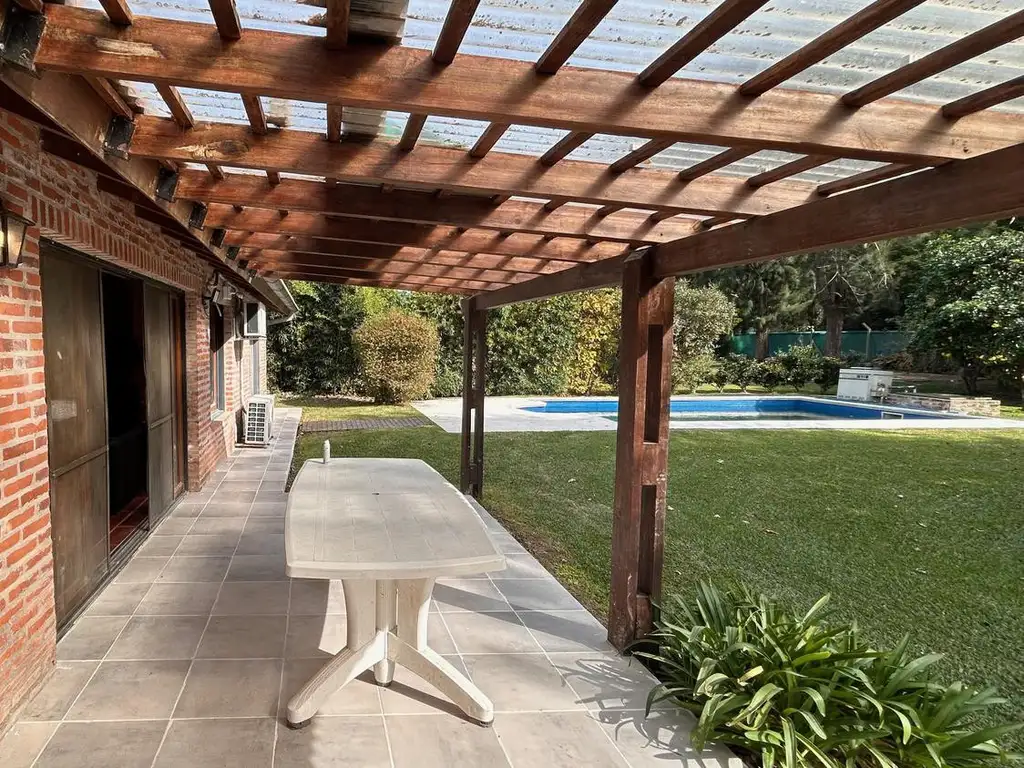 Casa en Venta en Los Quinchos Country Club