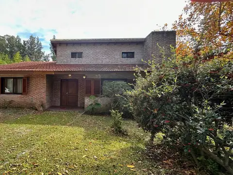 Casa en Venta en Los Quinchos Country Club - 4 dormitorios