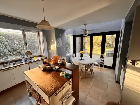 Casa en Venta en Funes, USD 550.000